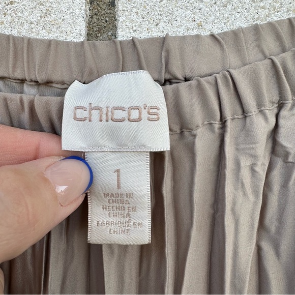 Chico’s Crinkle Zoe Asymmetrical Midi Skirt Taupe Satin Elastic Waist M Tiered - Picture 7 of 8